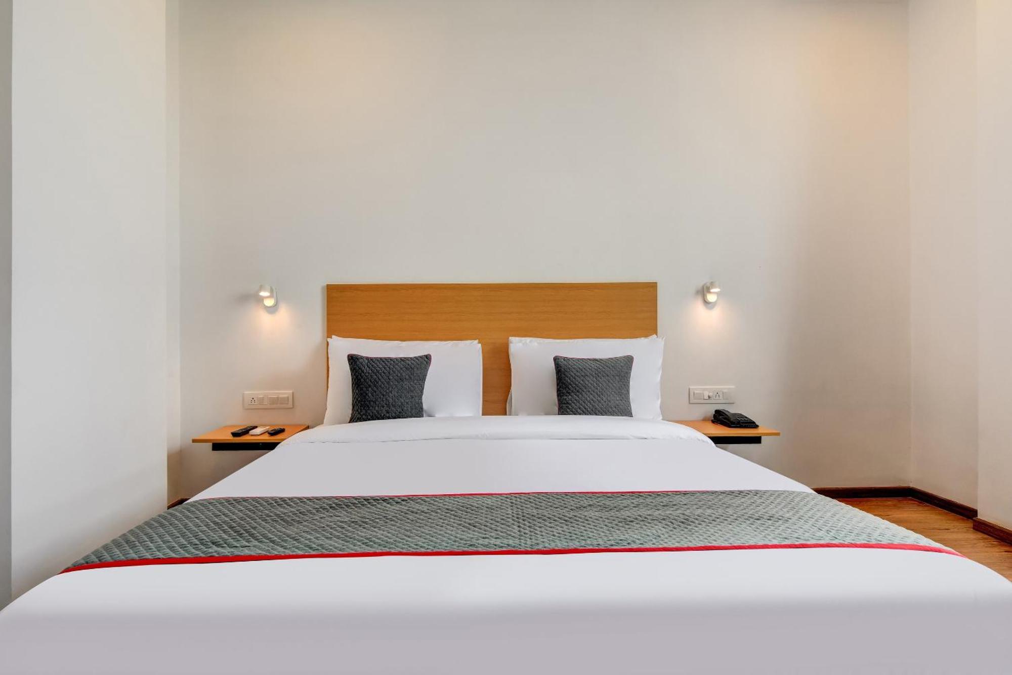 Townhouse 207 Hotel Downtown My Stay Jaipur Eksteriør billede